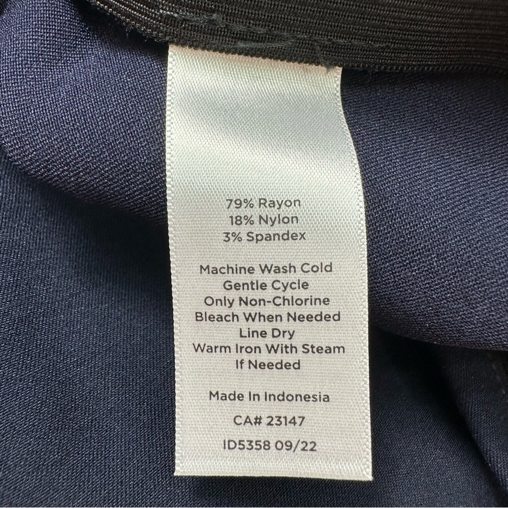NWOT Talbots Navy Blue Pull On Pants Size 10 - Picture 4 of 8